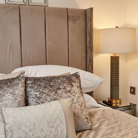Deluxe River Canal View & Free Secure Parking! Leeds  Eksteriør bilde